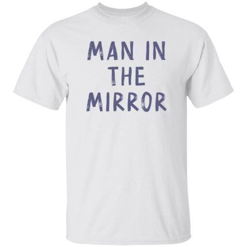 Christian Pulisic man in the mirror shirt